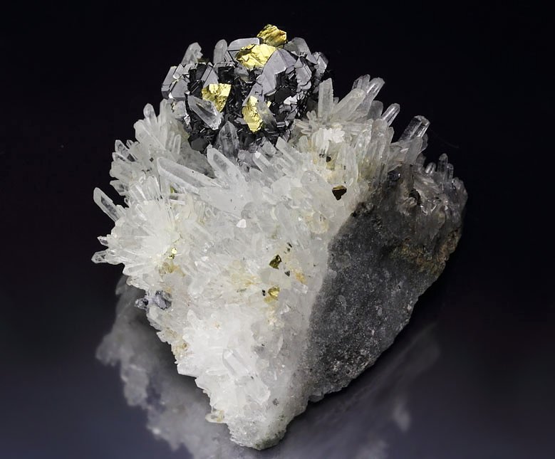 SPHALERITE, CHALCOPYRITE, QUARTZ