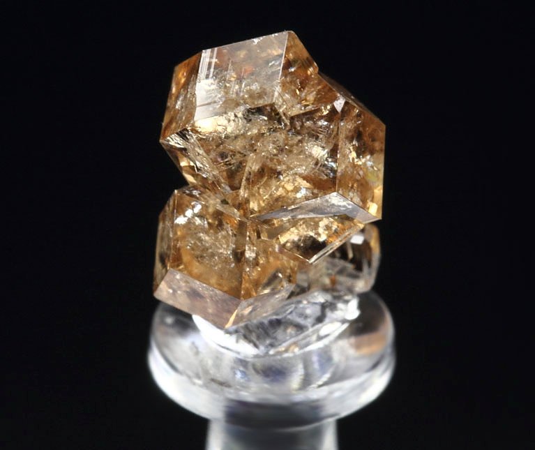 gem GARNET var. GROSSULAR