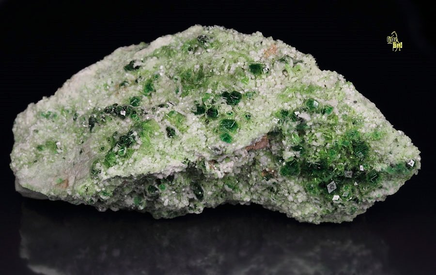 gem GARNET var. GROSSULAR var. CHROMIAN, DIOPSIDE, CHROMITE