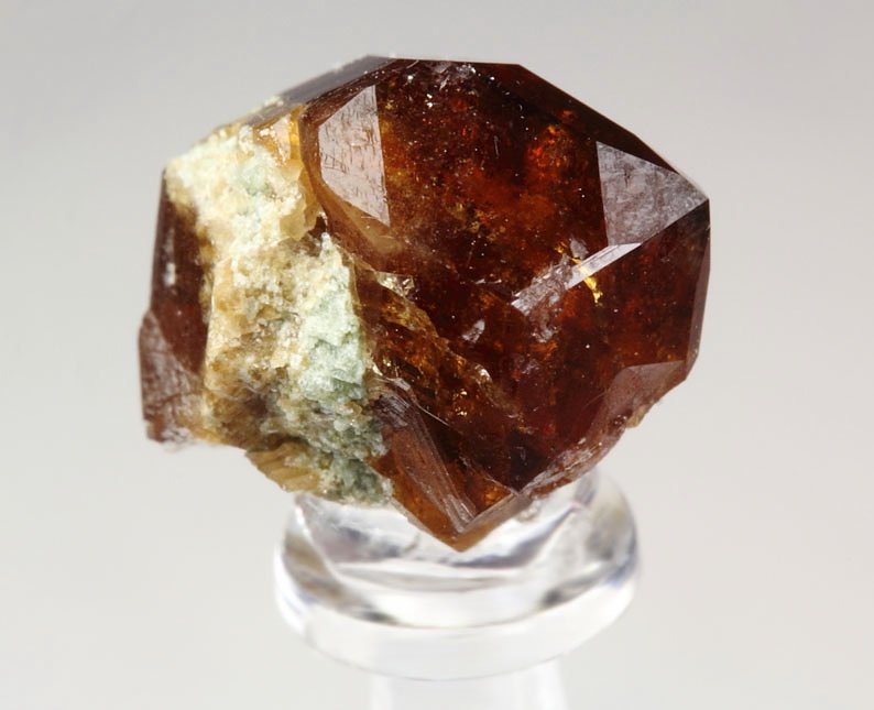 gem GARNET var. GROSSULAR