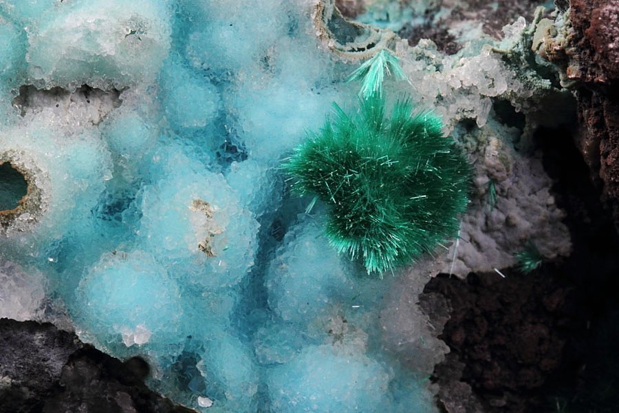 BROCHANTITE, CHALCEDONY, CHRYSOCOLLA