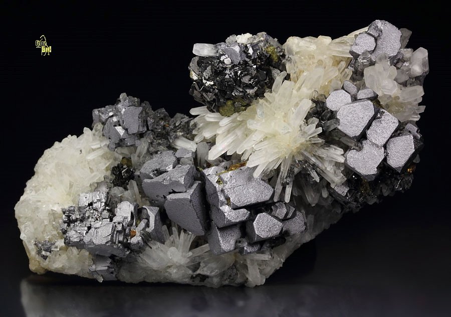 skeletal GALENA, SPHALERITE, CHALCOPYRITE, QUARTZ