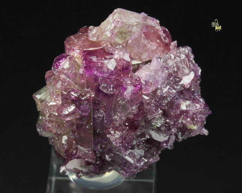 gemmy VESUVIANITE var. MANGANOAN