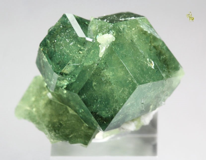 gem GARNET var. ANDRADITE var. DEMANTOID, WOLLASTONITE