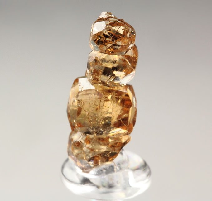 gem GARNET var. GROSSULAR