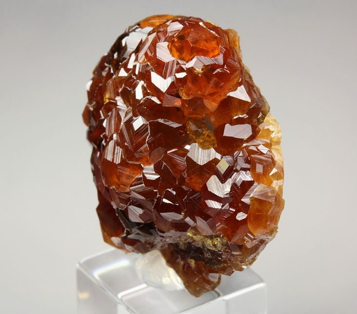 gem GARNET var. SPESSARTINE