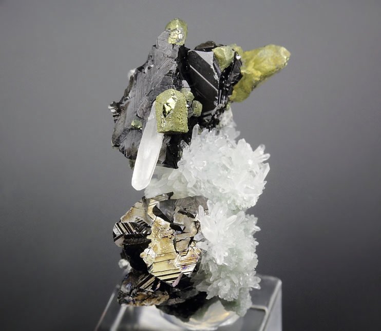 SPHALERITE, CHALCOPYRITE, QUARTZ, PYRITE, GALENA