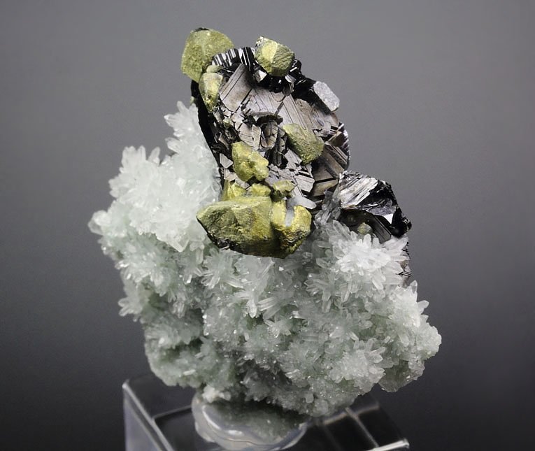 SPHALERITE, CHALCOPYRITE, QUARTZ, PYRITE, GALENA