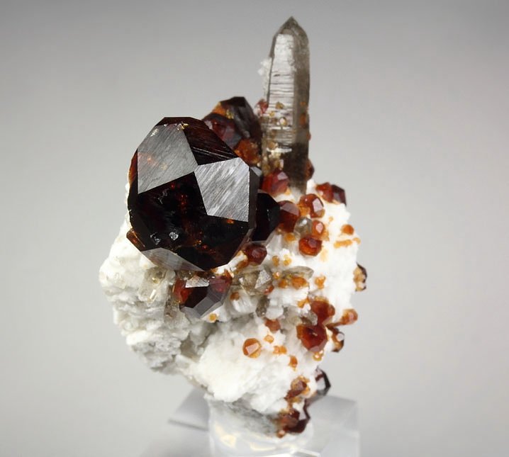 gemmy GARNET var. SPESSARTINE, QUARTZ var. SMOKY