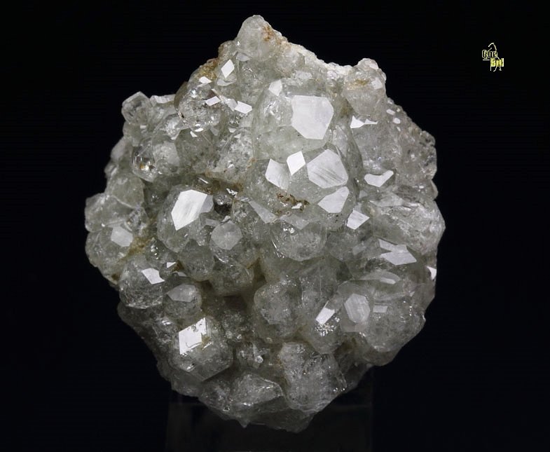 colorless gem GARNET var. GROSSULAR