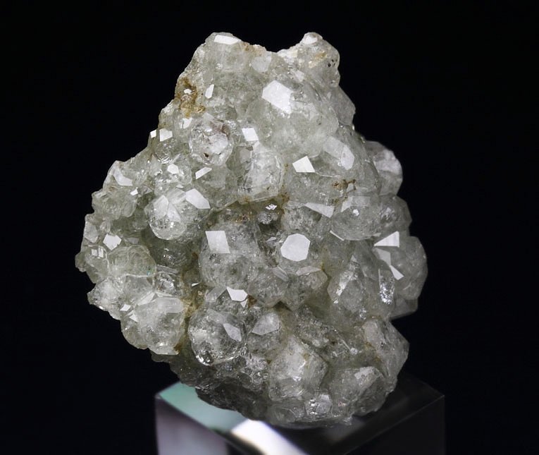 colorless gem GARNET var. GROSSULAR