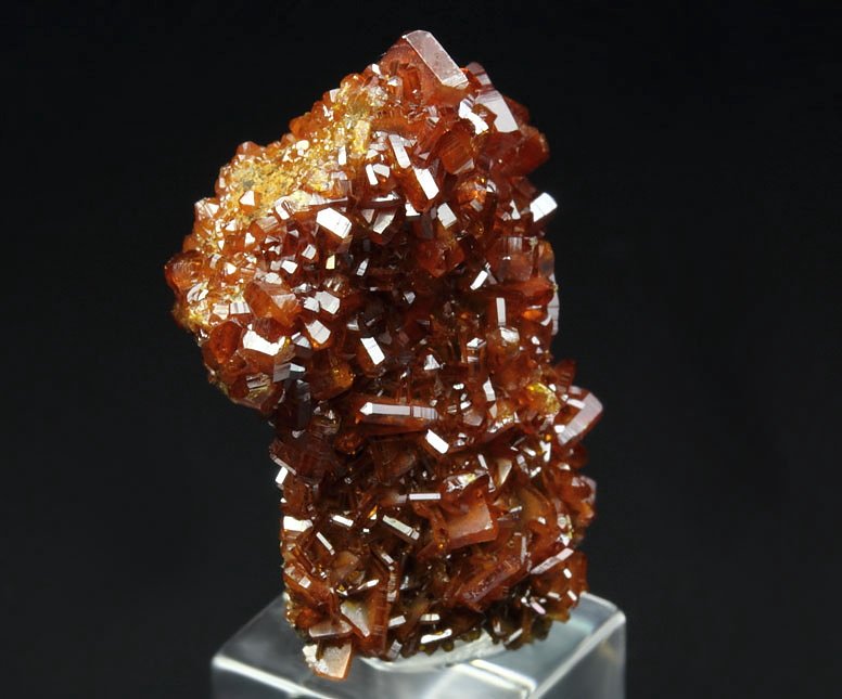 WULFENITE