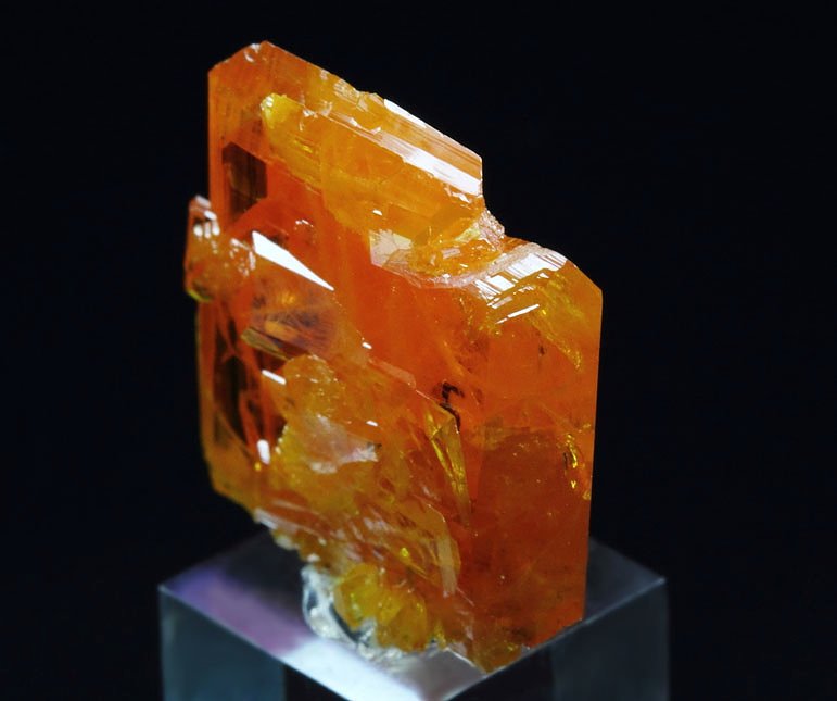 WULFENITE