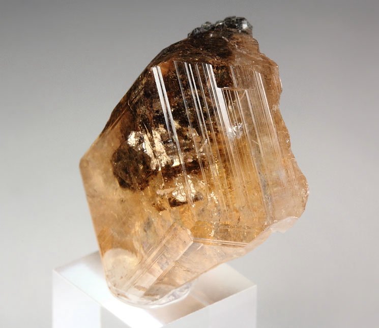 gem GARNET var. GROSSULAR