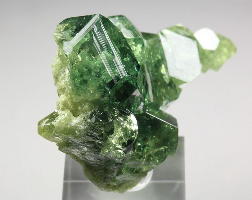 gem GARNET var. ANDRADITE var. DEMANTOID