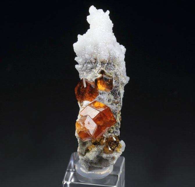 gem GARNET var. SPESSARTINE, QUARTZ var. SMOKY, QUARTZ