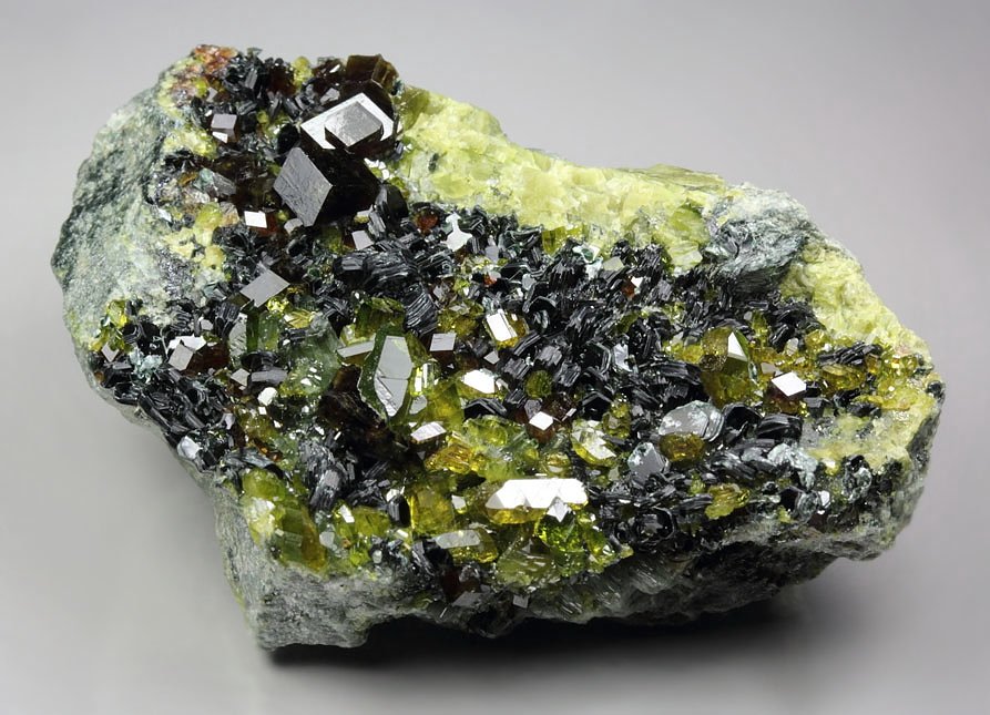 GARNET var. ANDRADITE, gem EPIDOTE, DIOPSIDE, MUSCOVITE