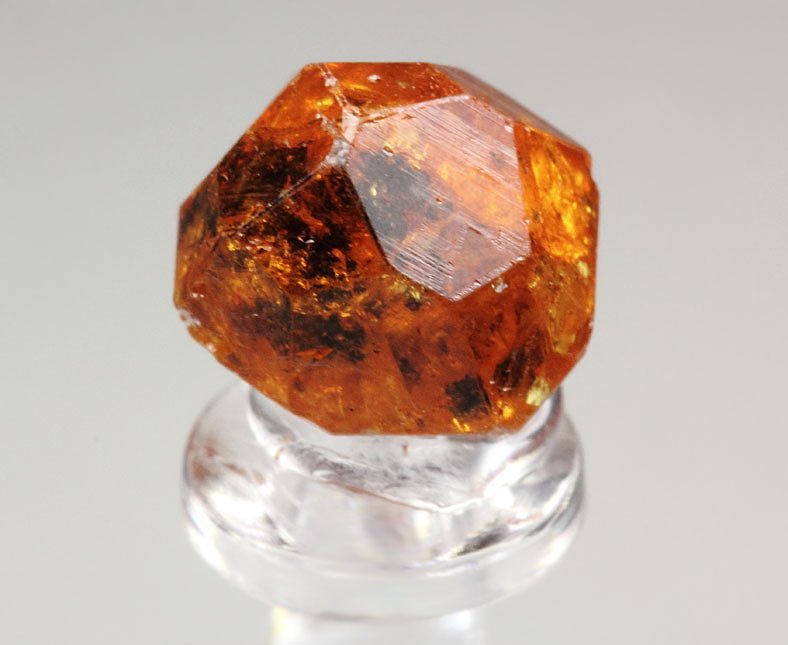 gem GARNET var. SPESSARTINE