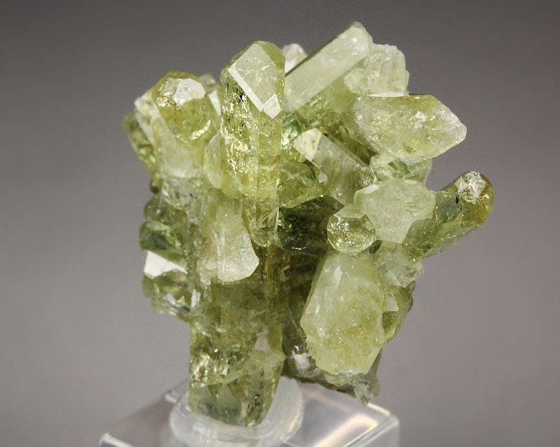 gem VESUVIANITE