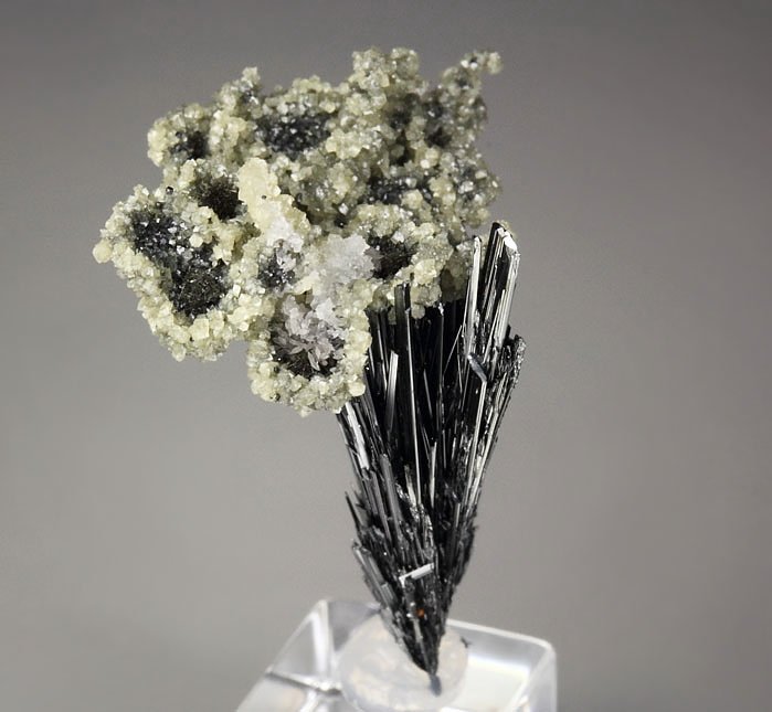 STIBNITE, SIDERITE