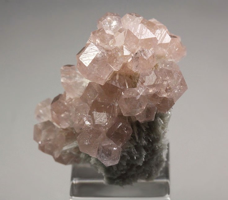 gem pink GARNET var. GROSSULAR, DIOPSIDE