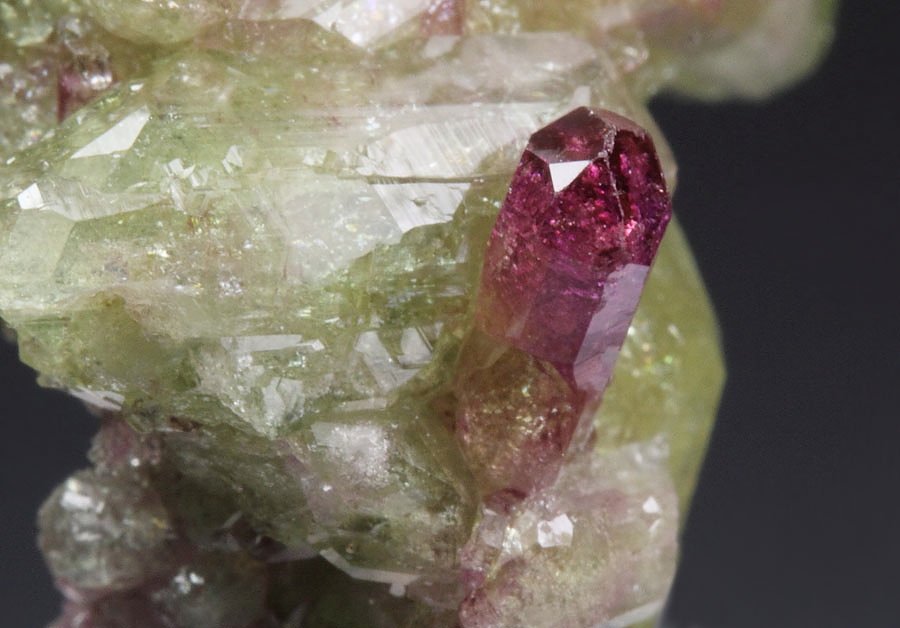 VESUVIANITE bi-color