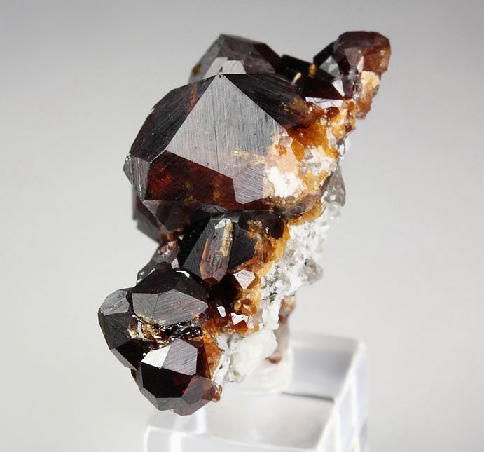 GARNET var. SPESSARTINE