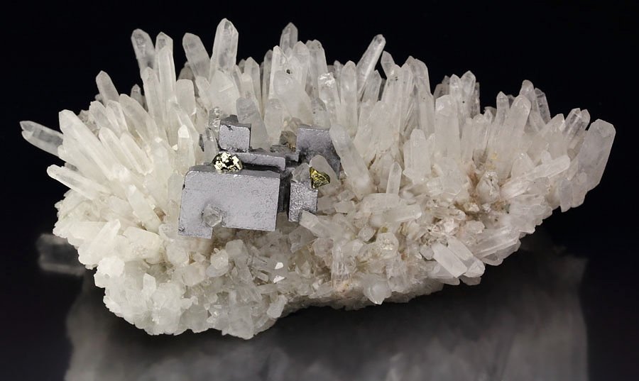 GALENA, QUARTZ, CHALCOPYRITE, PYRITE