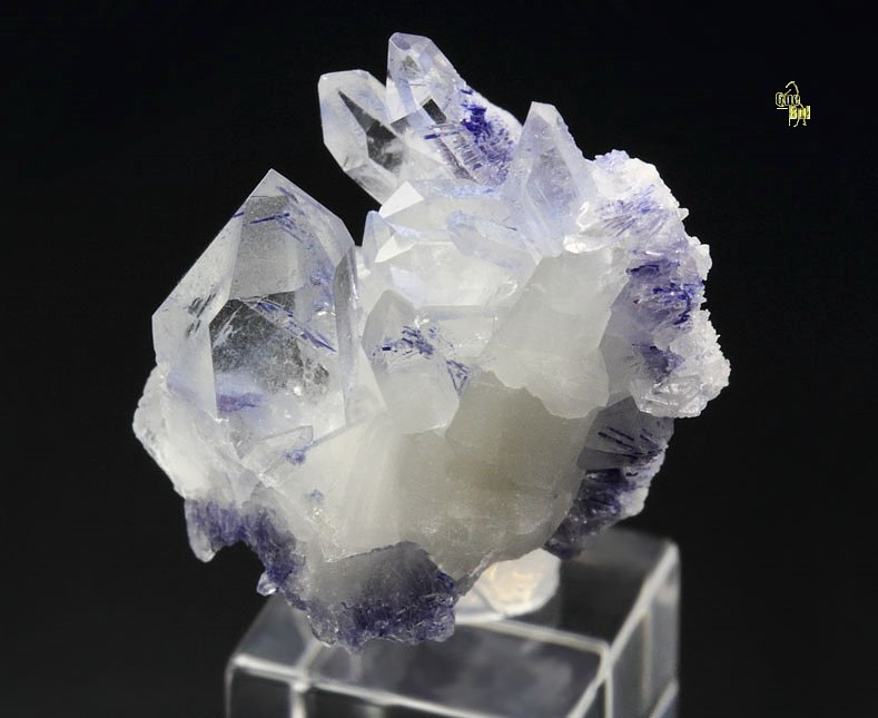 QUARTZ with DUMORTIERITE inclusions