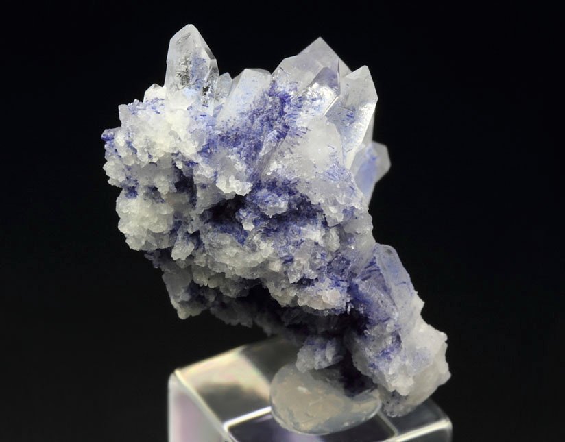 QUARTZ with DUMORTIERITE inclusions