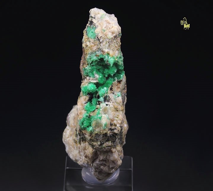 ANNABERGITE, FLUORITE