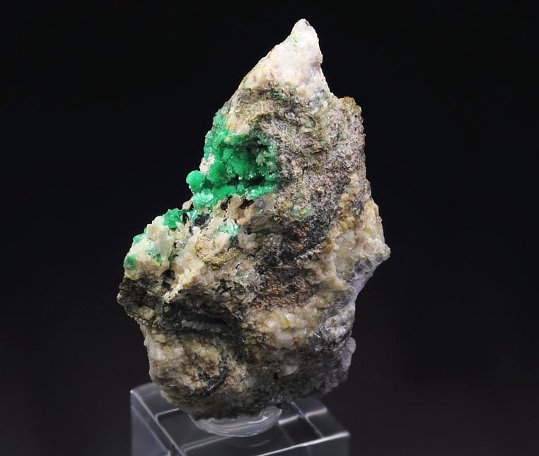 ANNABERGITE, FLUORITE