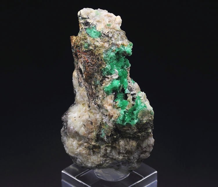 ANNABERGITE, FLUORITE