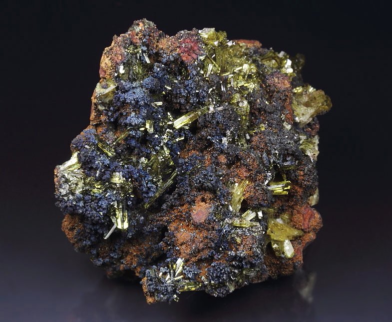 gem ADAMITE, GOETHITE