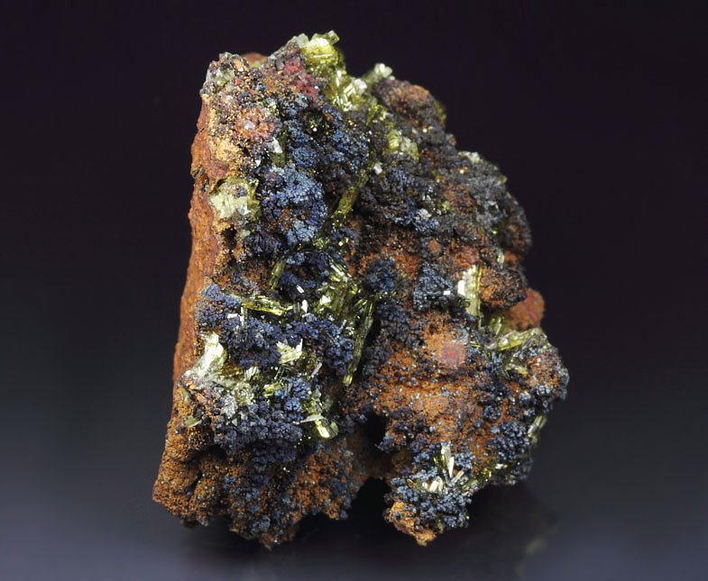 gem ADAMITE, GOETHITE