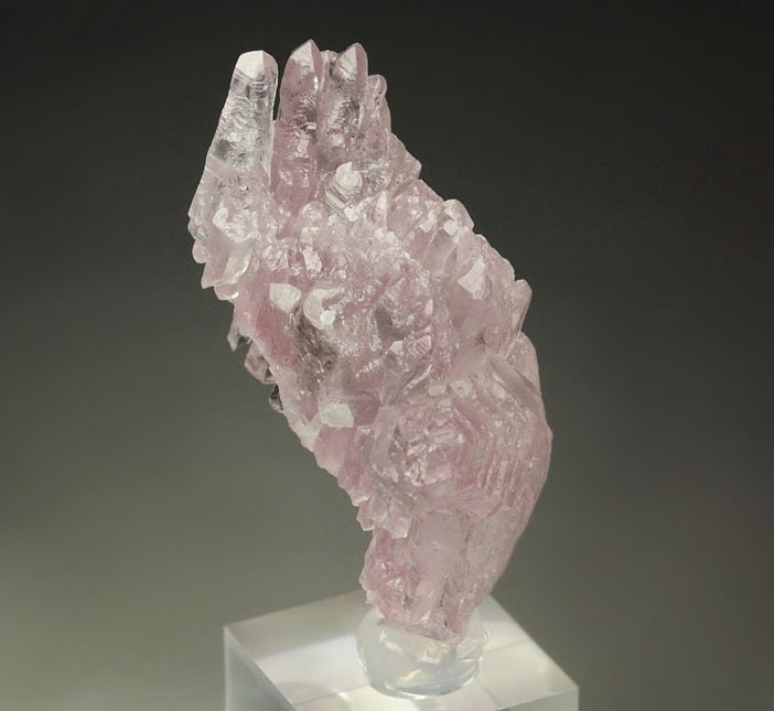 bi-terminated QUARTZ var. ROSE QUARTZ