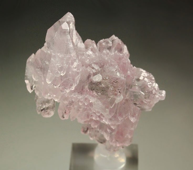 bi-terminated QUARTZ var. ROSE QUARTZ