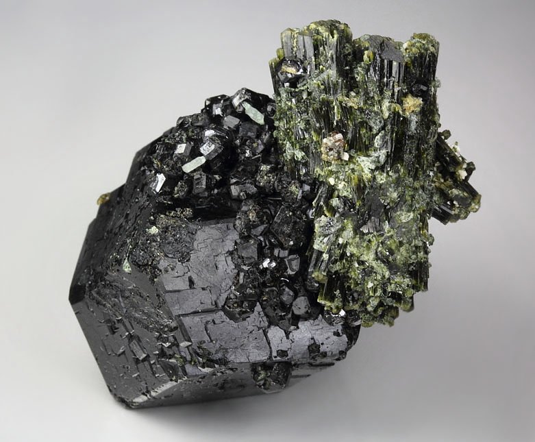 GARNET var. ANDRADITE var. MELANITE, EPIDOTE