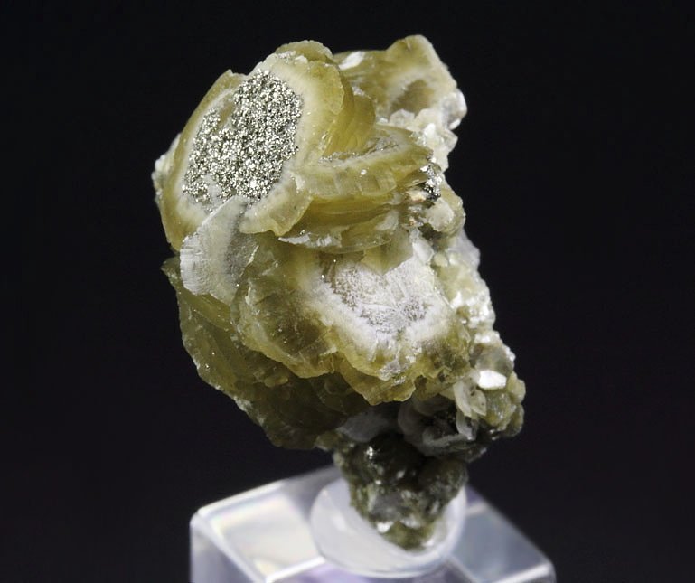 SIDERITE, ARSENOPYRITE, MUSCOVITE