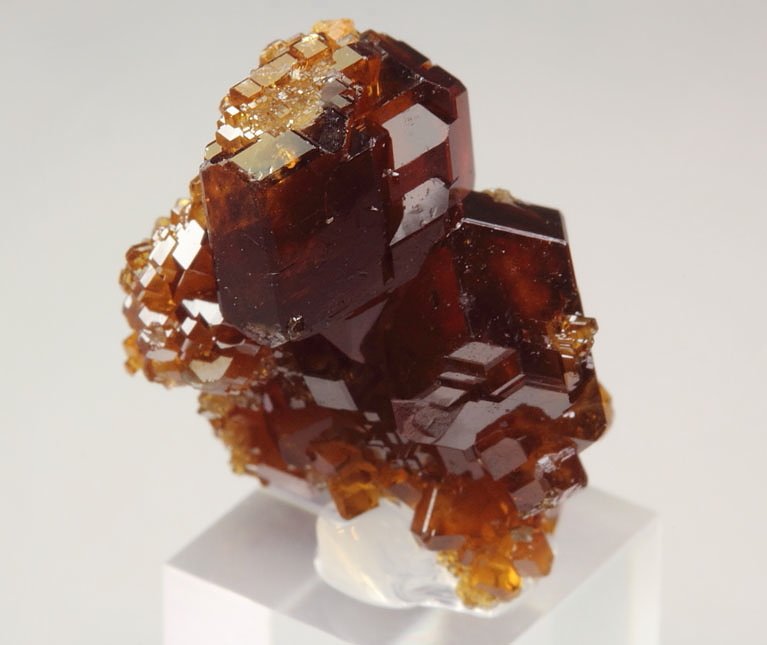 gem GARNET var. HESSONITE