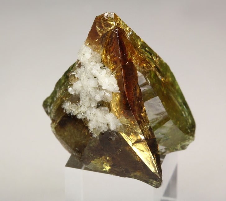 gem TITANITE twinned