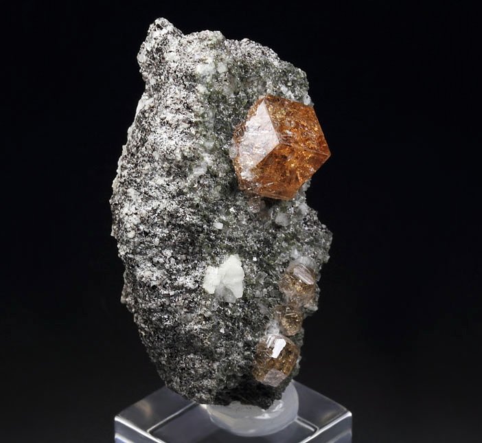 gem GARNET var. GROSSULAR