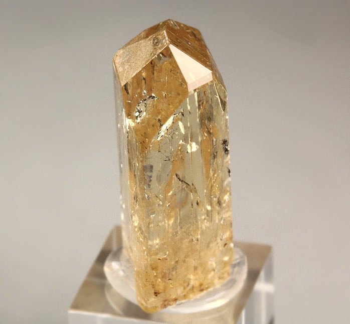 gem TOPAZ var. IMPERIAL TOPAZ