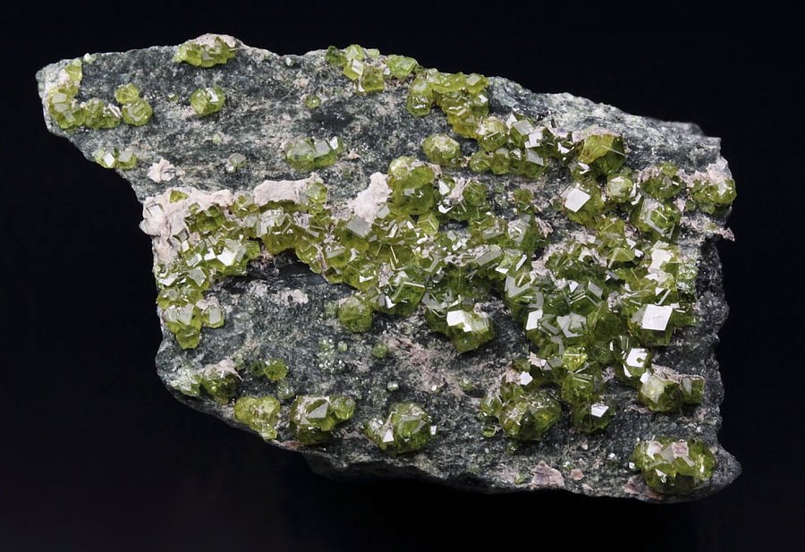 gem GARNET var. ANDRADITE var. DEMANTOID