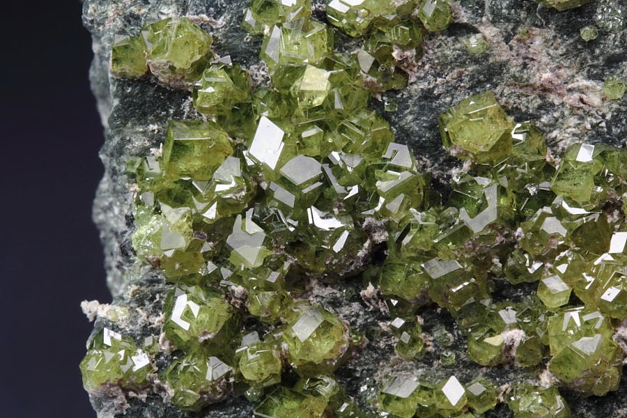 gem GARNET var. ANDRADITE var. DEMANTOID