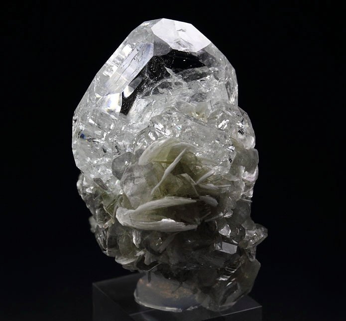 gem BERYL var. GOSHENITE, MUSCOVITE, SCHEELITE