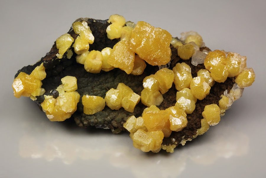 VANADINITE, GOETHITE