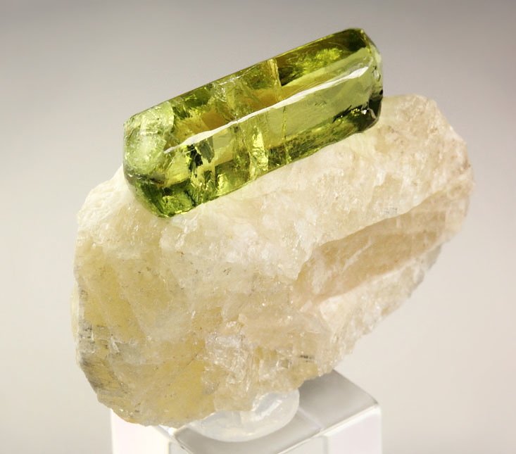 gem FLUORAPATITE bi-terminated