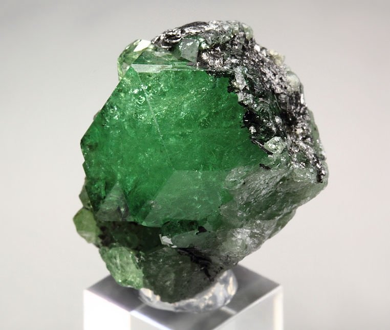 gem GARNET var. GROSSULAR var. TSAVORITE