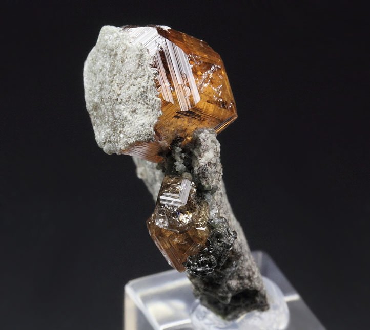 gem GARNET var. GROSSULAR